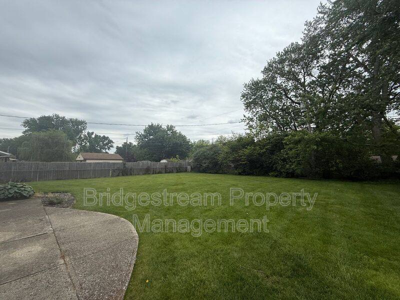 House for rent at 4208 Bellemeade Dr, Bellbrook, OH 45305