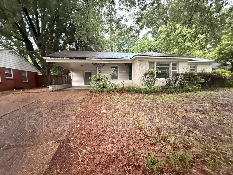 House for rent at 4573 Boyce Rd, Memphis, TN 38117