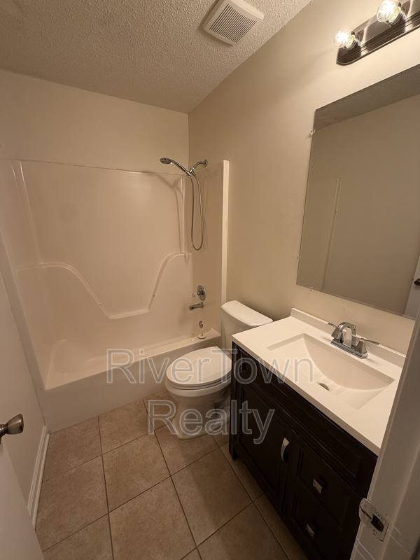 House for rent at 3834 Windermere Rd, Memphis, TN 38128