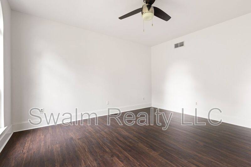 House for rent at 240 Timber Knoll Dr, Bear, DE 19701