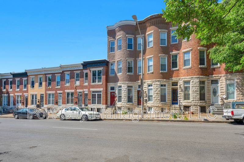 Townhouse for rent at 2534 McCulloh St #1, Baltimore, MD 21217