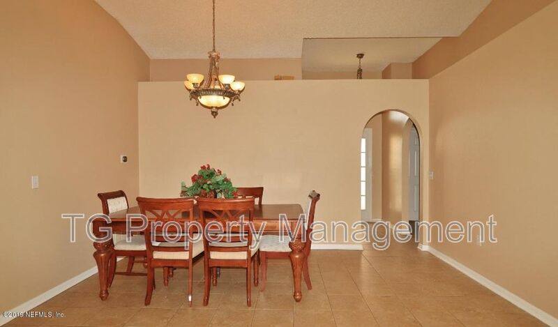 House for rent at 11034 Englenook Dr, Jacksonville, FL 32246