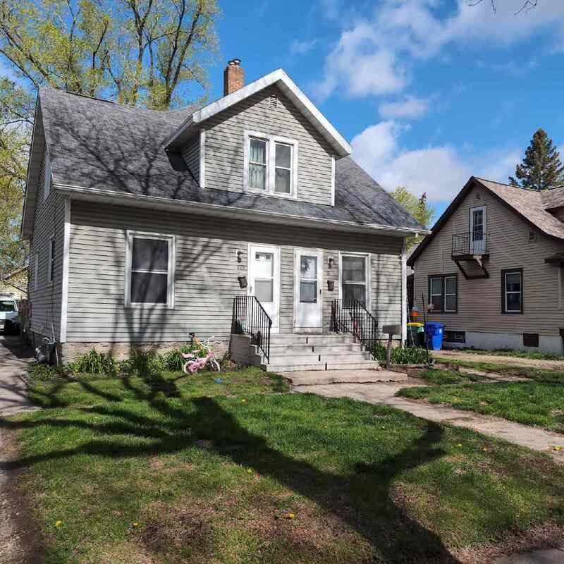 Apartment for rent at 811 Lincoln St, Green Bay, WI 54303