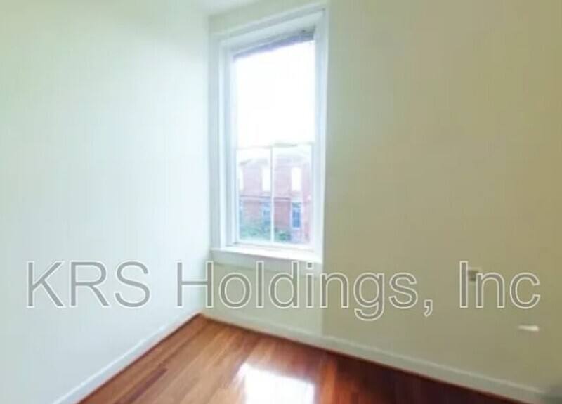 Apartment for rent at 123 E Broad St #2B, Richmond, VA 23219