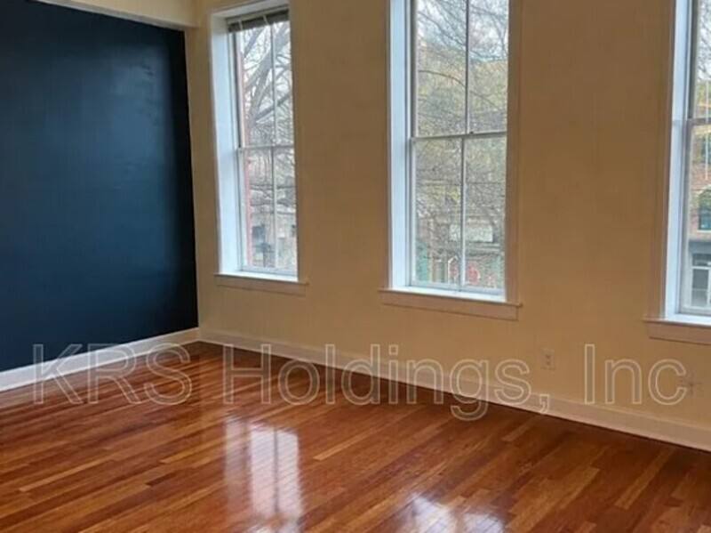 Apartment for rent at 123 E Broad St #2B, Richmond, VA 23219