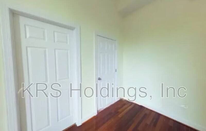 Apartment for rent at 123 E Broad St #2B, Richmond, VA 23219