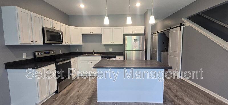 Townhouse for rent at 7083 Homestead Rd, Fort Wayne, IN 46814