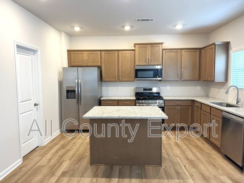 House for rent at 273 Bloomfield Circle, Canton, GA 30114