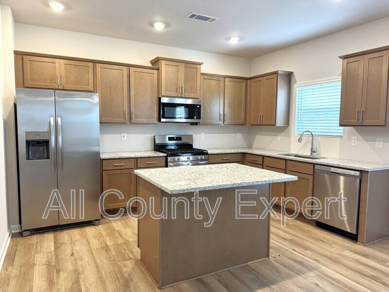 House for rent at 273 Bloomfield Circle, Canton, GA 30114