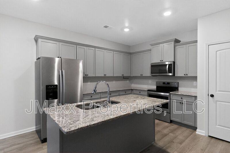 Townhouse for rent at 7151 Chara Lane, Atlanta, GA 30331