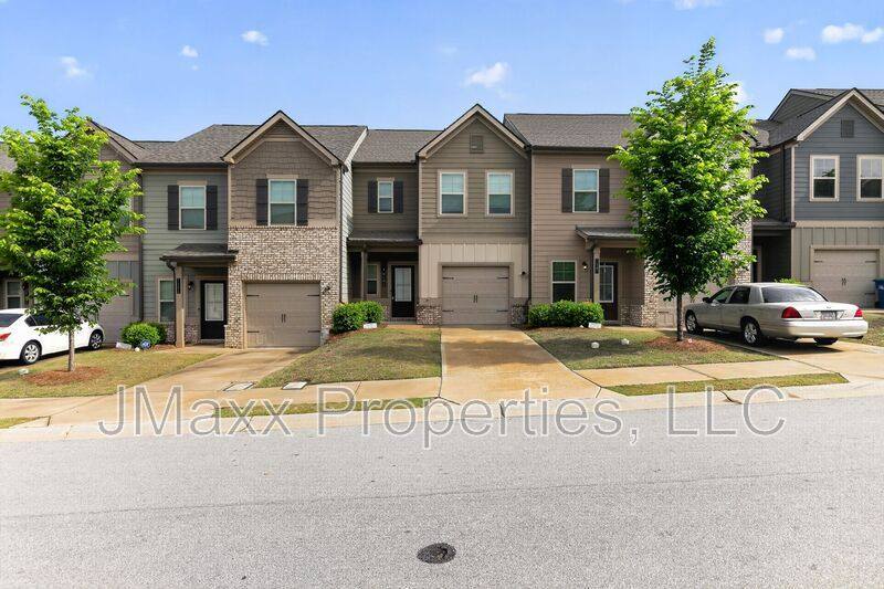 Townhouse for rent at 7151 Chara Lane, Atlanta, GA 30331
