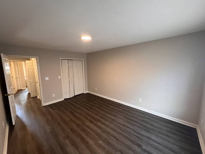 Apartment for rent at 200 Stone Henge Lane, Jacksboro, TN 37757