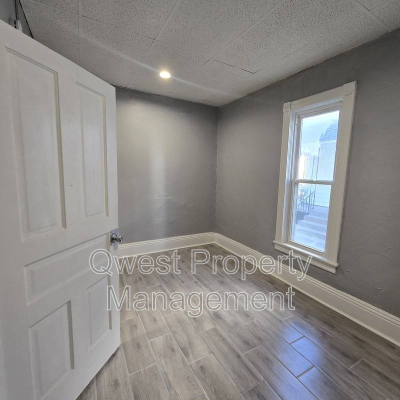 Apartment for rent at 747 1st St NW #1, Grand Rapids, MI 49504