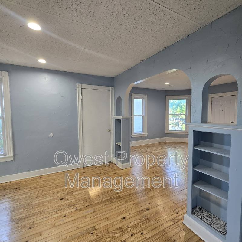 Apartment for rent at 747 1st St NW #1, Grand Rapids, MI 49504