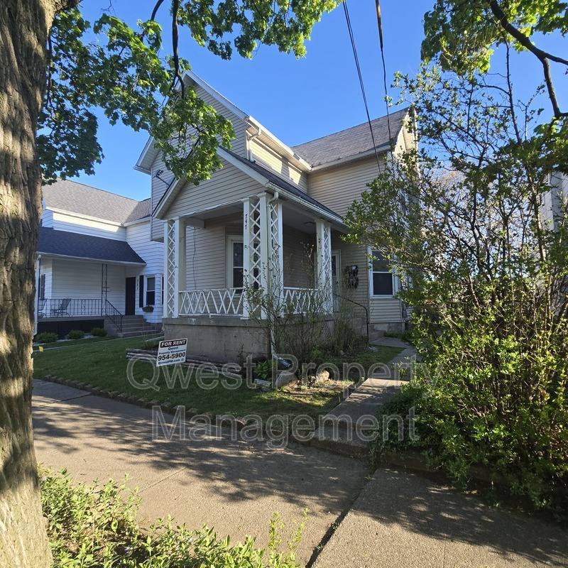 Apartment for rent at 747 1st St NW #1, Grand Rapids, MI 49504