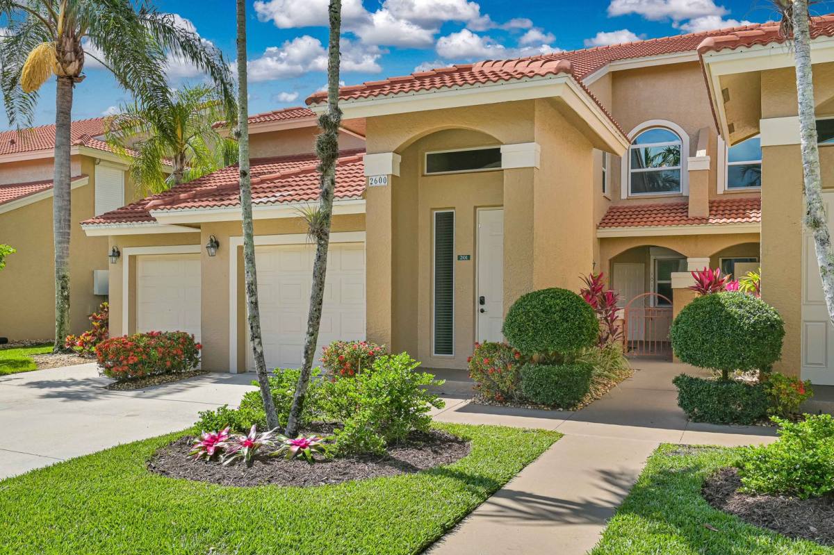 Condo for rent at 2600 Marshcreek Lane, Naples, FL 34119