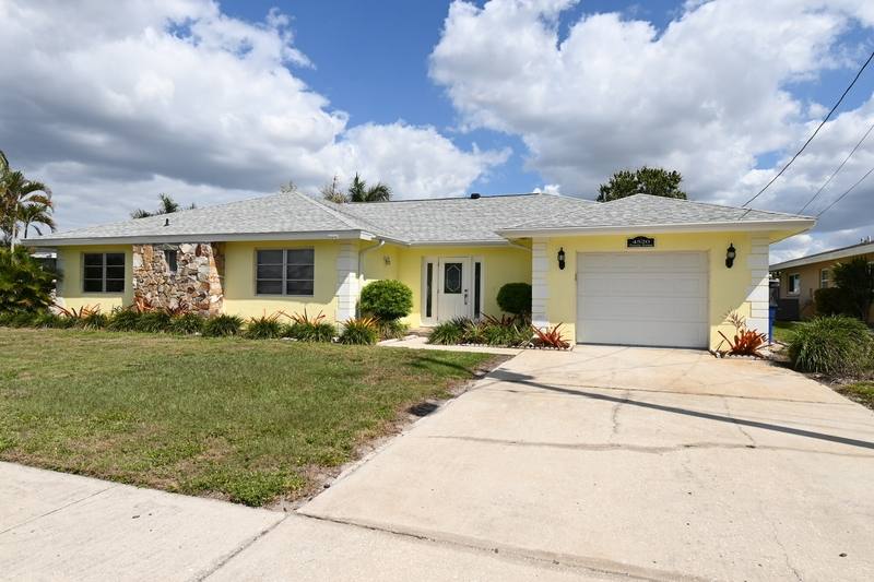 House for rent at 4520 Vinsetta Ave, North Fort Myers, FL 33903