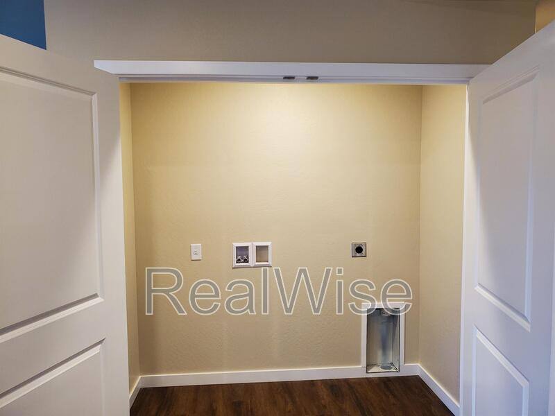 Apartment for rent at 228 Cheryl Lane #11, Phoenix, OR 97535