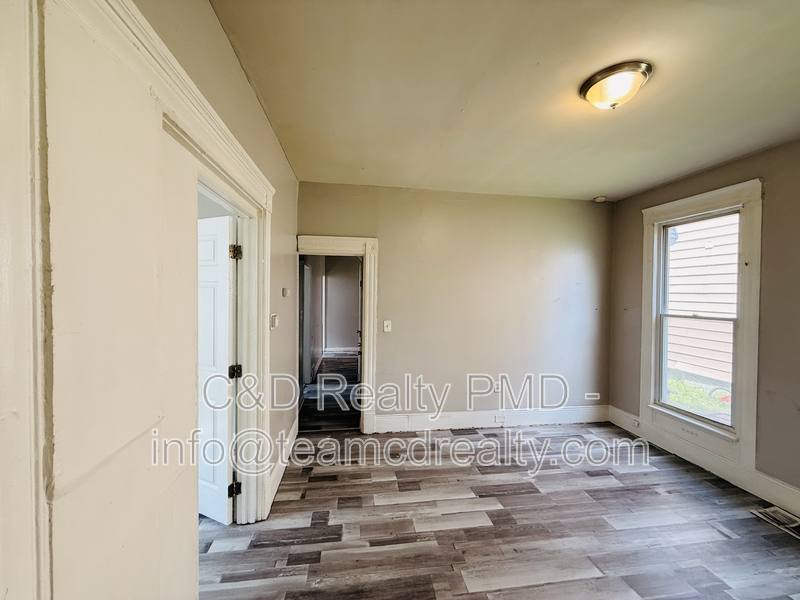 Apartment for rent at 3838 Marvin Ave #DOWN, Cleveland, OH 44109