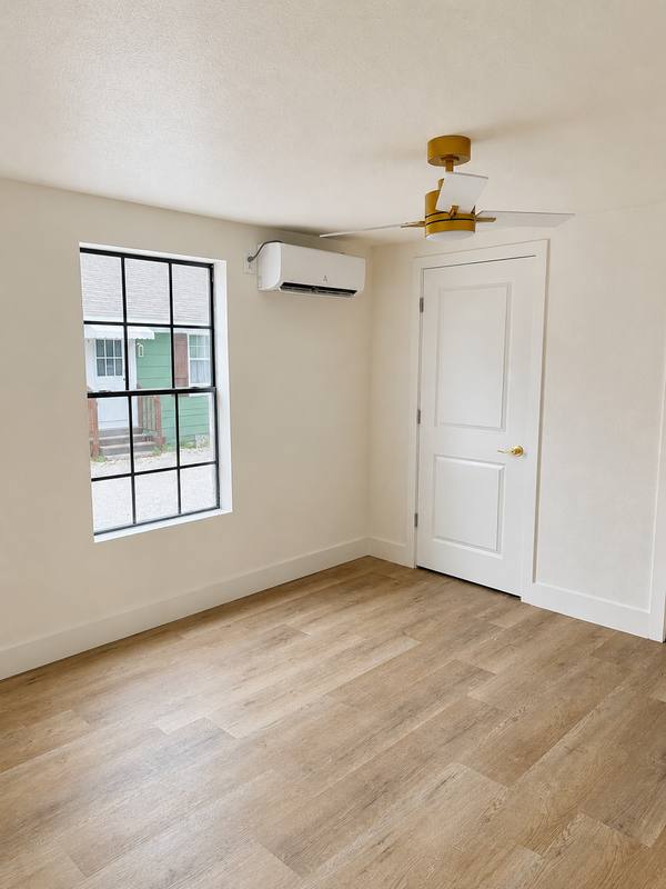 Apartment for rent at 410 Randall St #9, Pasadena, TX 77506