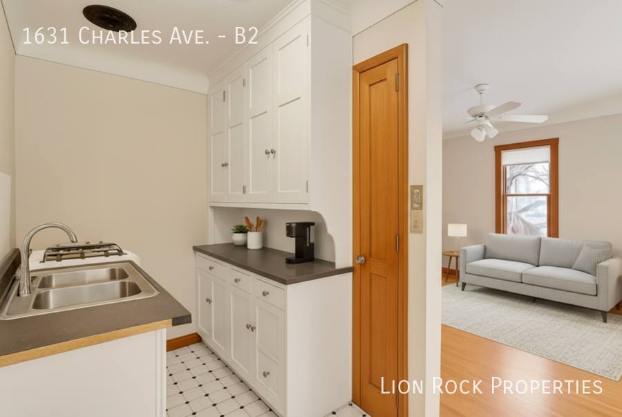 Apartment for rent at 1631 Charles Ave, Saint Paul, MN 55104
