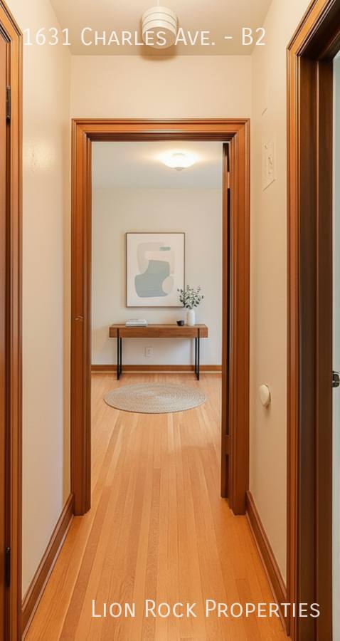 Apartment for rent at 1631 Charles Ave, Saint Paul, MN 55104