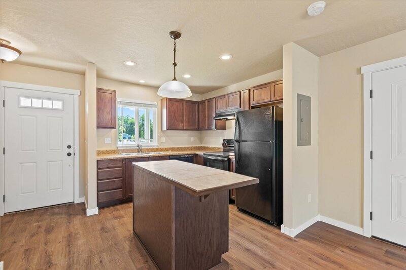 Townhouse for rent at 1671 E Horsehaven Ave #1, Post Falls, ID 83854