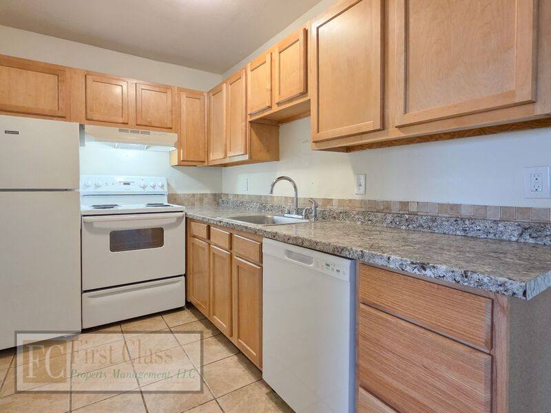 Apartment for rent at 17140 SW Heritage Court #135, Beaverton, OR 97006