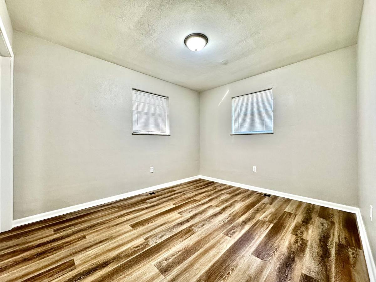 Apartment for rent at 1274 Highland Ave, Dayton, OH 45410