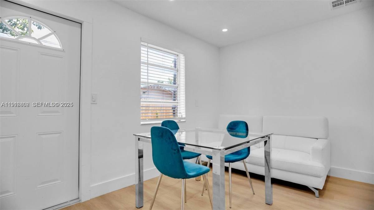 House for rent at 32 SW 9th St, Hallandale, FL 33009