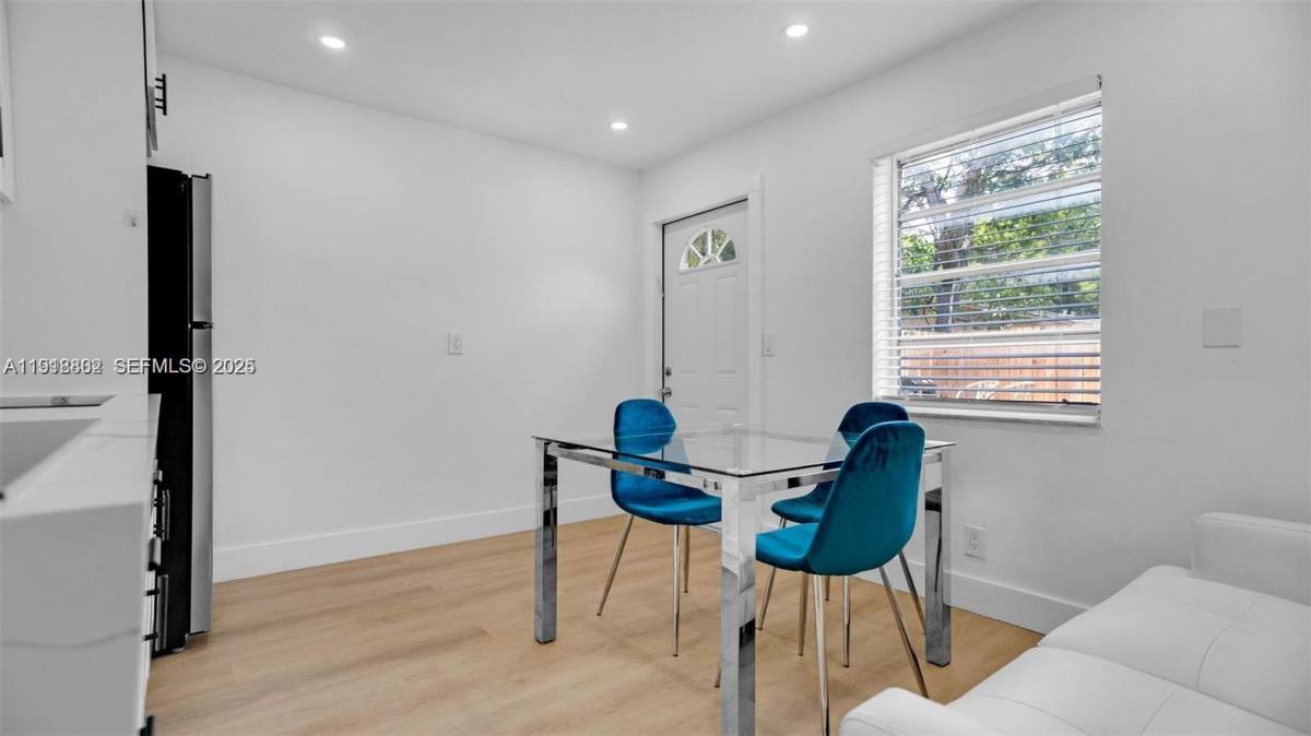 House for rent at 32 SW 9th St, Hallandale, FL 33009