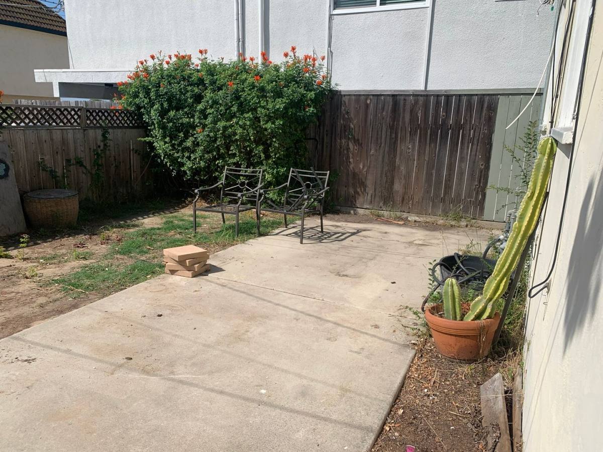 Apartment for rent at 1609-1611 Chalcedony St, San Diego, CA 92109