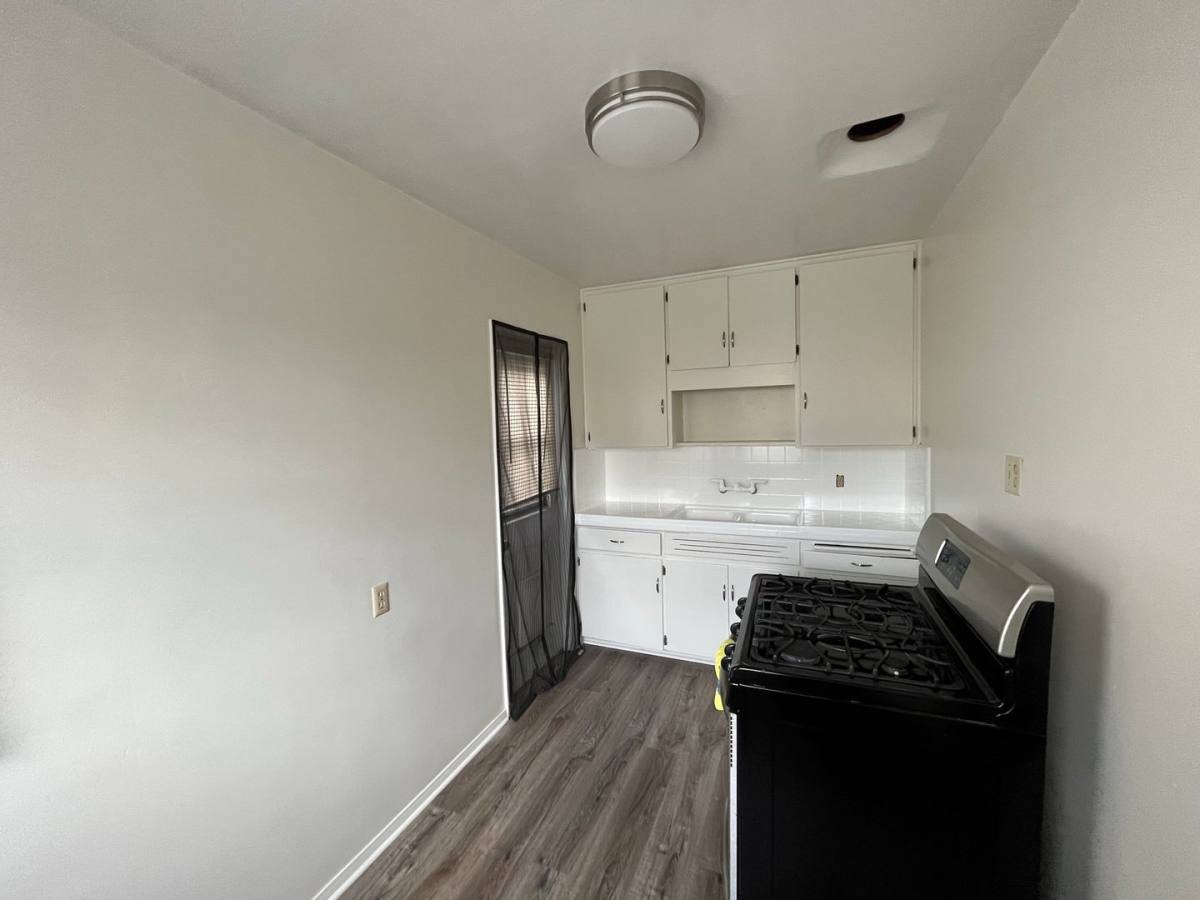 Apartment for rent at 1609-1611 Chalcedony St, San Diego, CA 92109