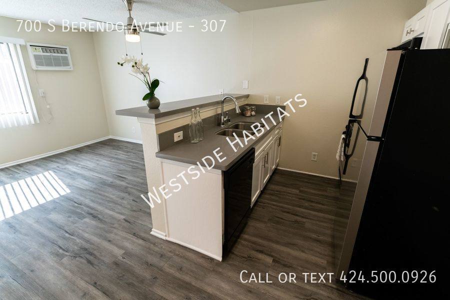 Apartment for rent at 700 S Berendo Ave #307, Los Angeles, CA 90005