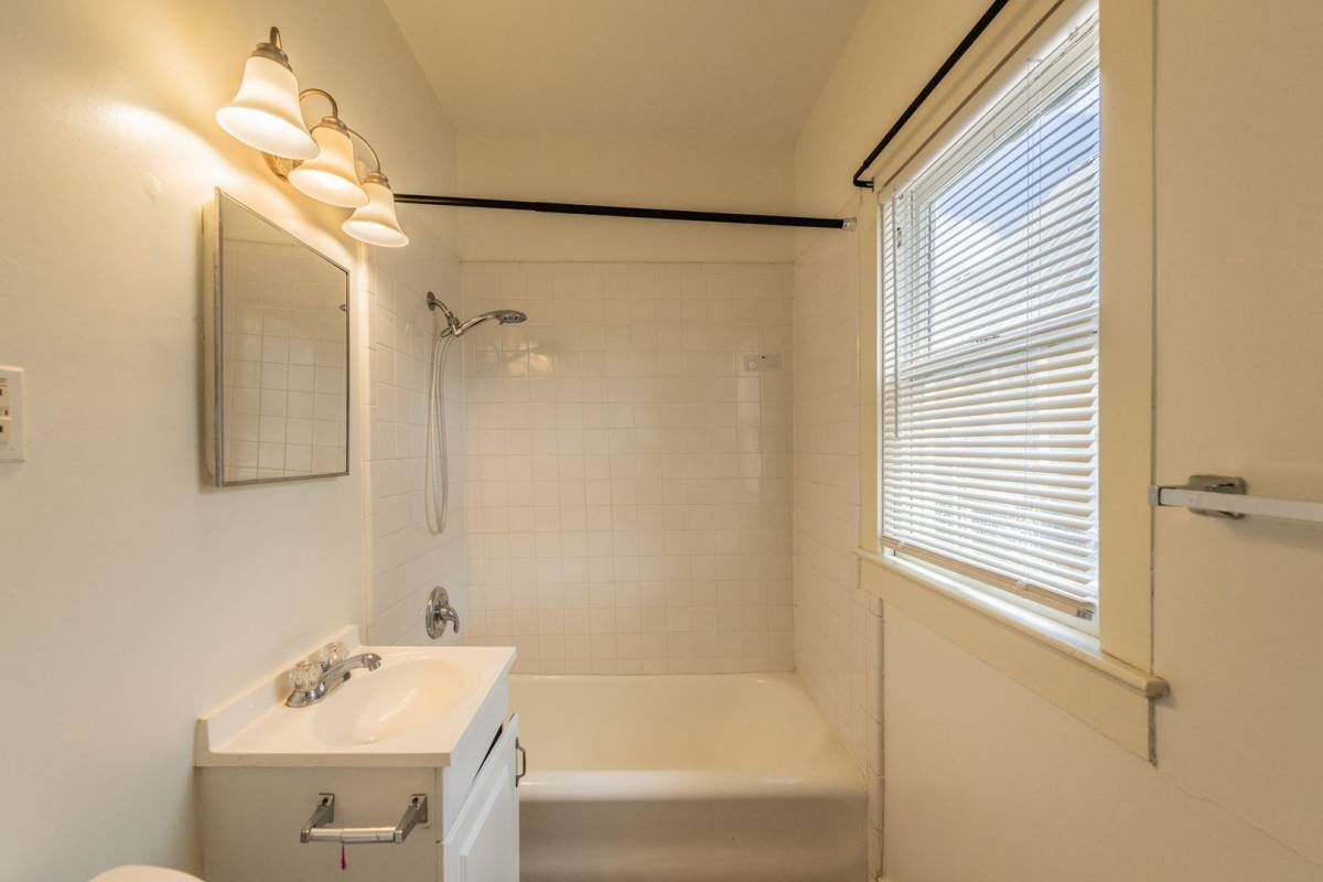 Apartment for rent at 743 E Ashby Place, San Antonio, TX 78212
