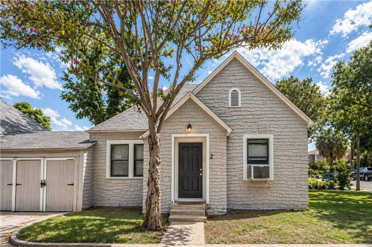 Apartment for rent at 743 E Ashby Place, San Antonio, TX 78212