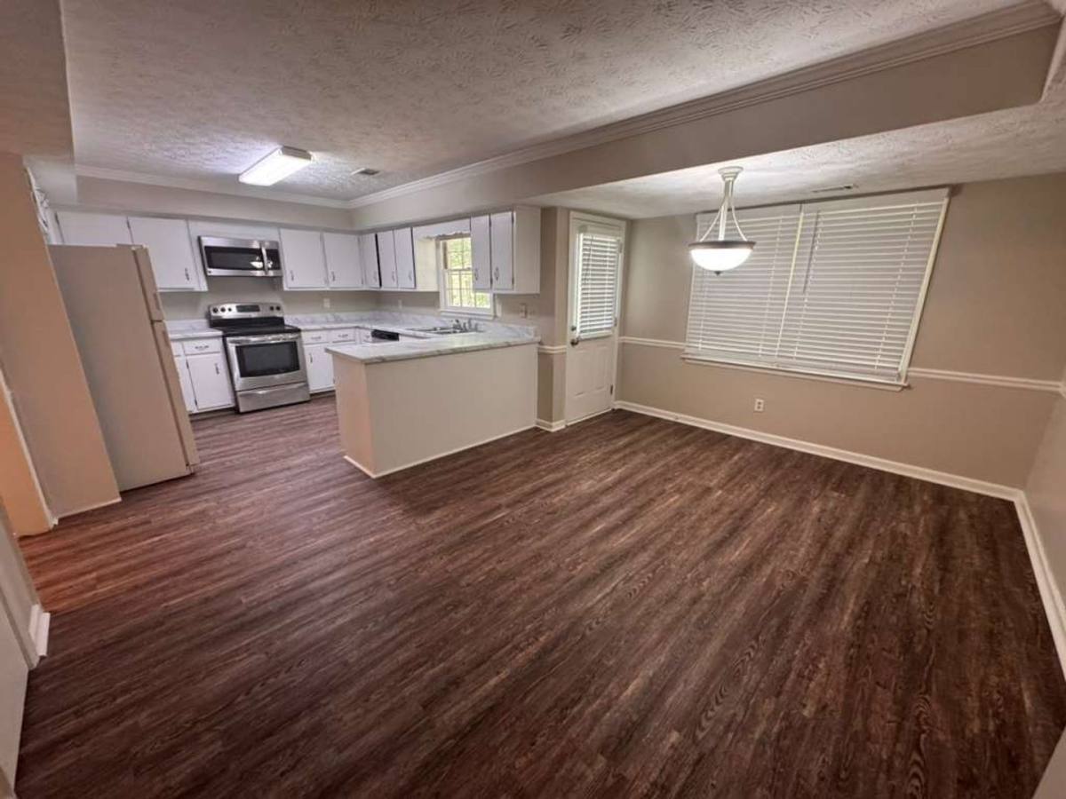 House for rent at 348 Freshman Dr, Lawrenceville, GA 30044