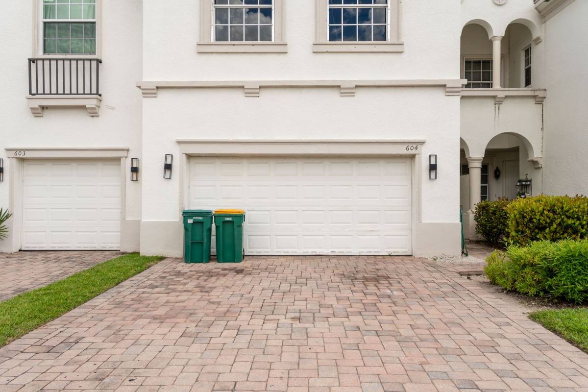 Townhouse for rent at 7029 Ambrosia Lane, Naples, FL 34119