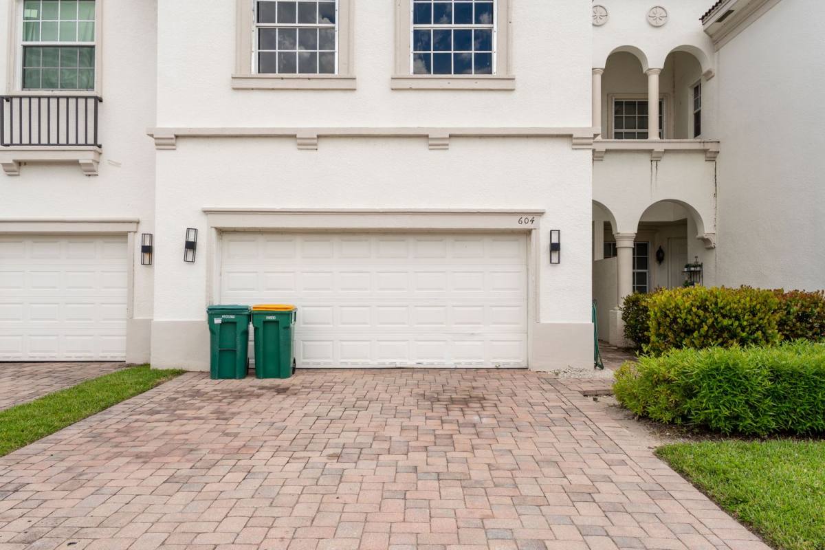 Townhouse for rent at 7029 Ambrosia Lane, Naples, FL 34119
