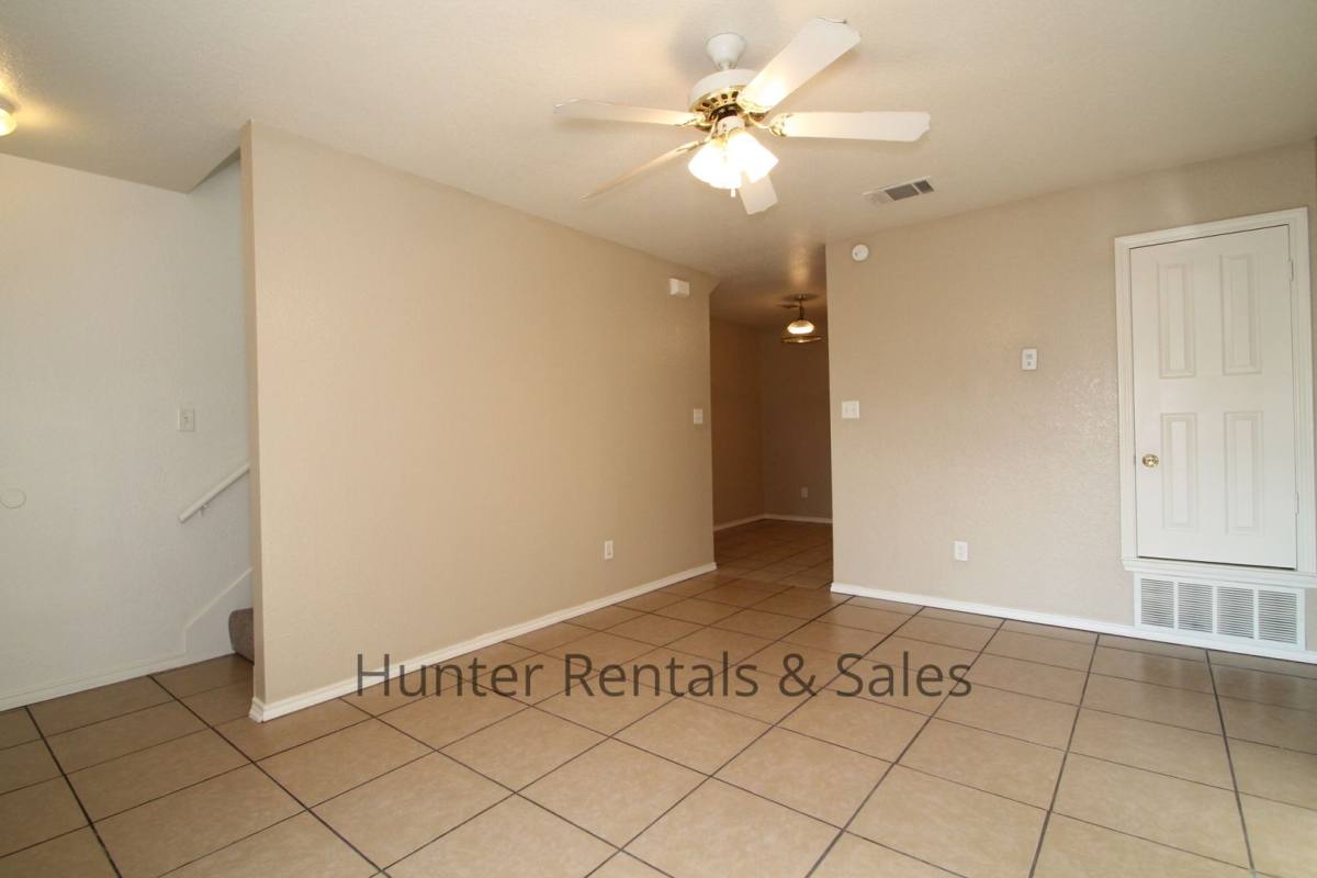 Townhouse for rent at 2809-D Leroy Circle, Killeen, TX 76542