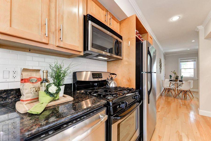 Condo for rent at 123 17th St SE #4, Washington, DC 20003