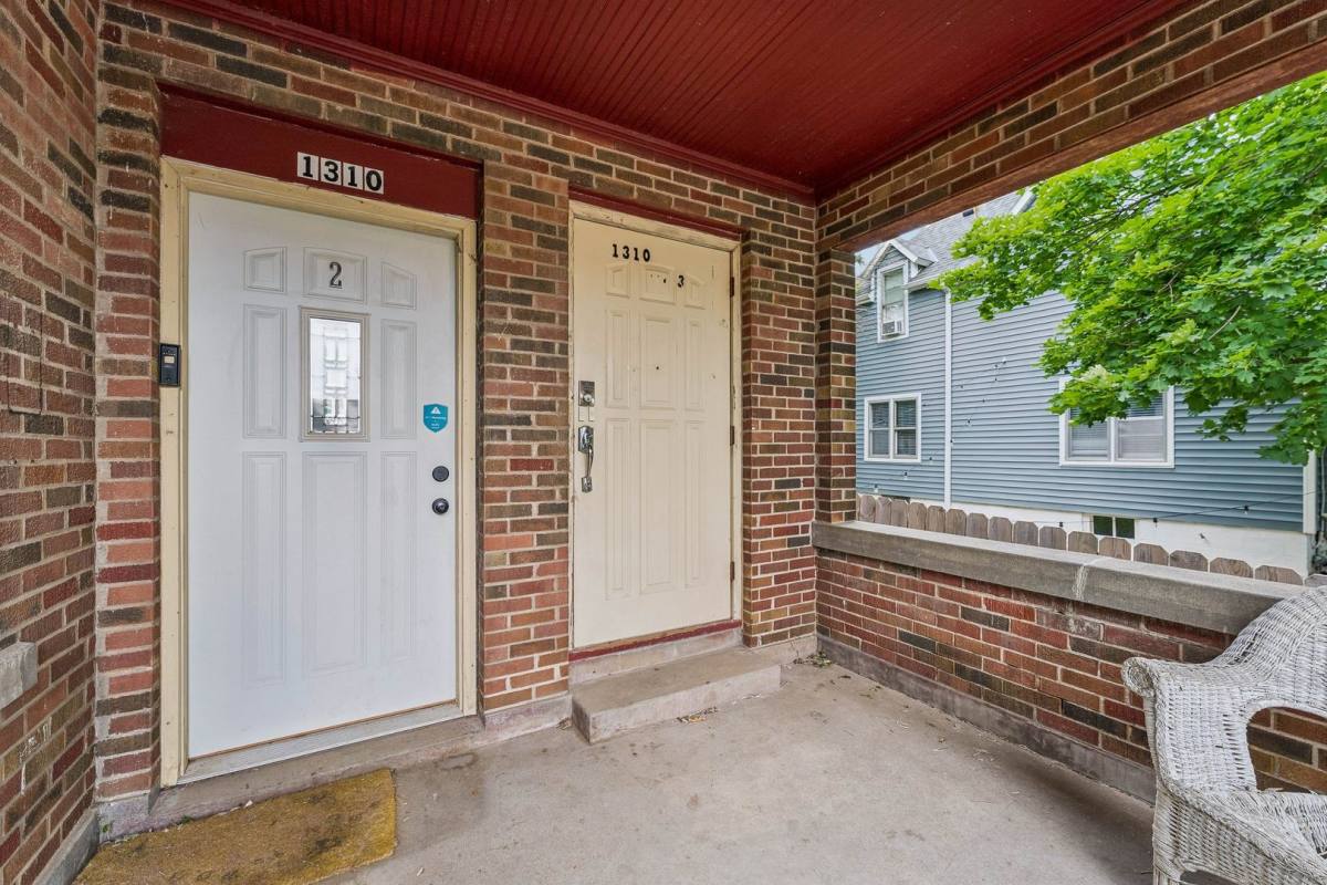 Apartment for rent at 1310 S 31st St, Omaha, NE 68105