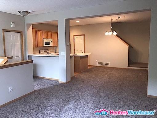 Townhouse for rent at 13874 52nd Ave N, Minneapolis, MN 55446