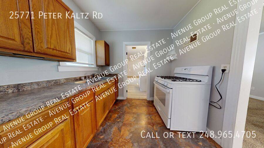 House for rent at 25771 Peter Kaltz Rd, Warren, MI 48091