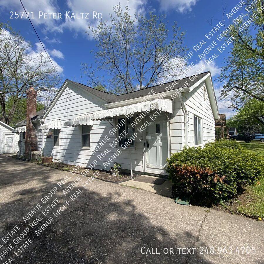 House for rent at 25771 Peter Kaltz Rd, Warren, MI 48091