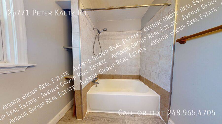 House for rent at 25771 Peter Kaltz Rd, Warren, MI 48091