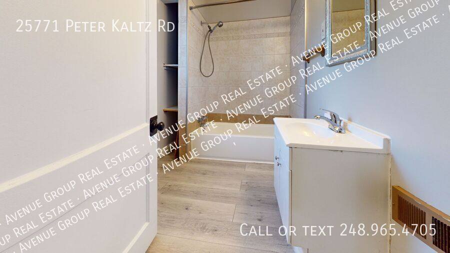 House for rent at 25771 Peter Kaltz Rd, Warren, MI 48091