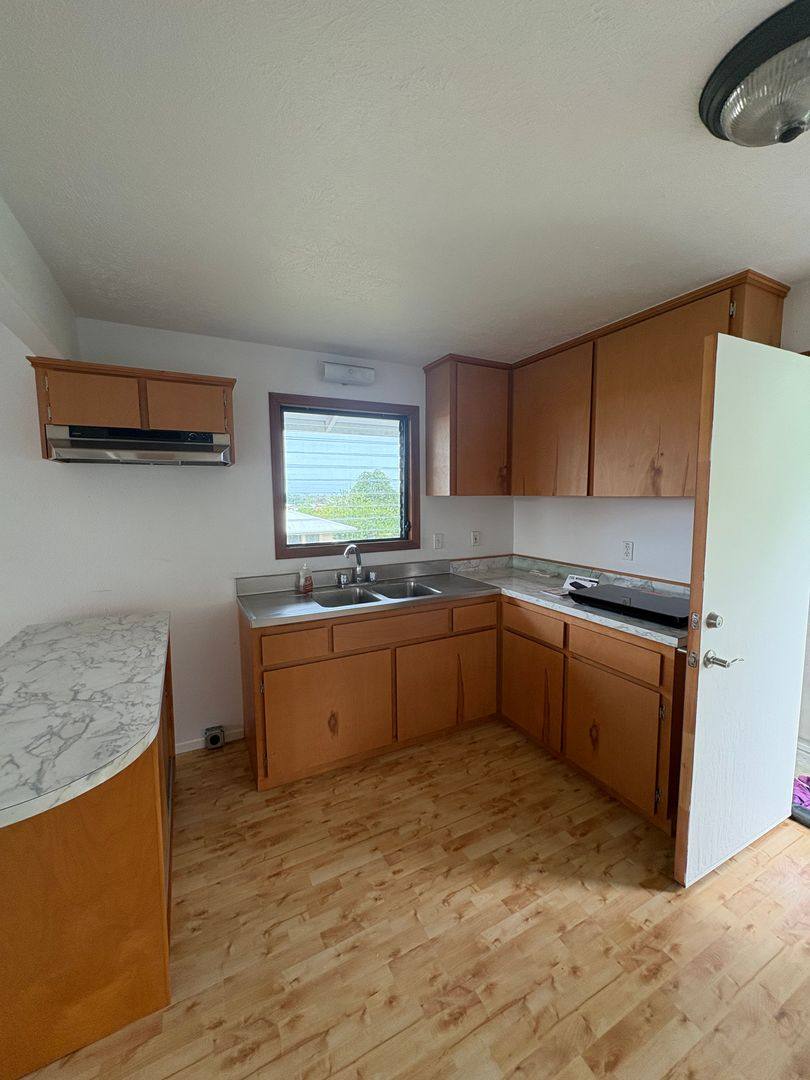 Apartment for rent at 157 Mohouli St, Hilo, HI 96720