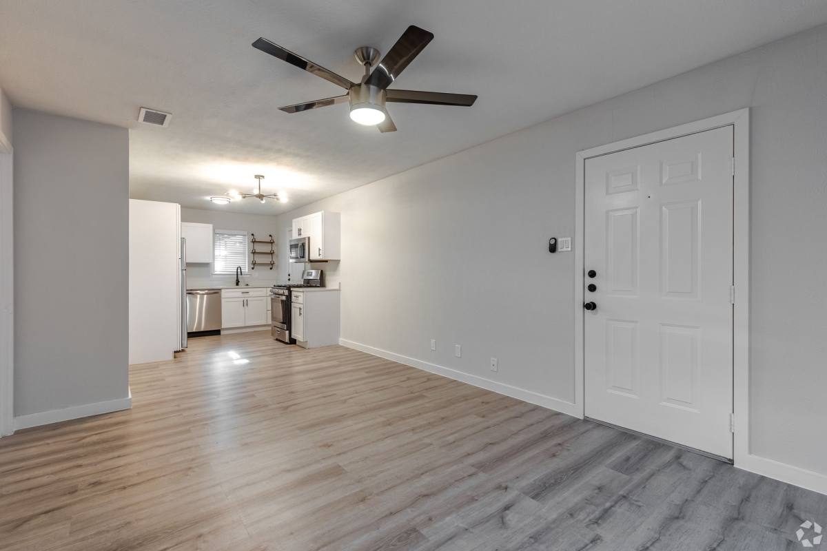 Apartment for rent at 4235 Cole Ave, Dallas, TX 75205
