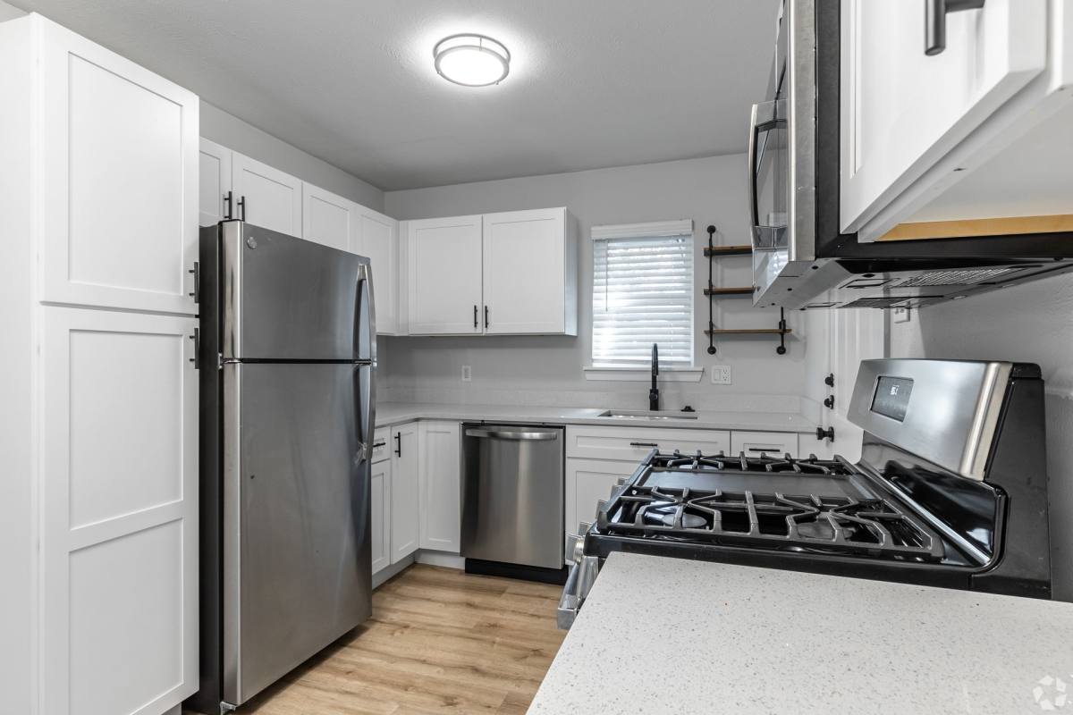 Apartment for rent at 4235 Cole Ave, Dallas, TX 75205